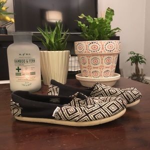 Toms Classic in Geometric print